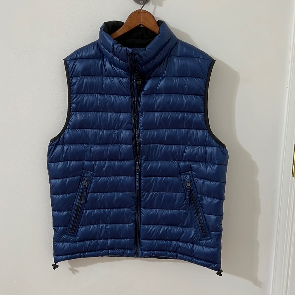 American eagle outfitters blue puffer vest